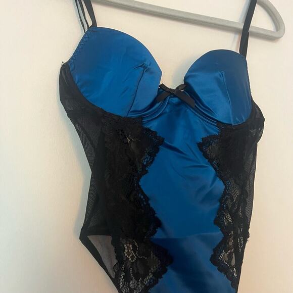 Frederick's Of Hollywood Beatrice Teal Blue Black Bodysuit Women Size Small NWT - Picture 3 of 6